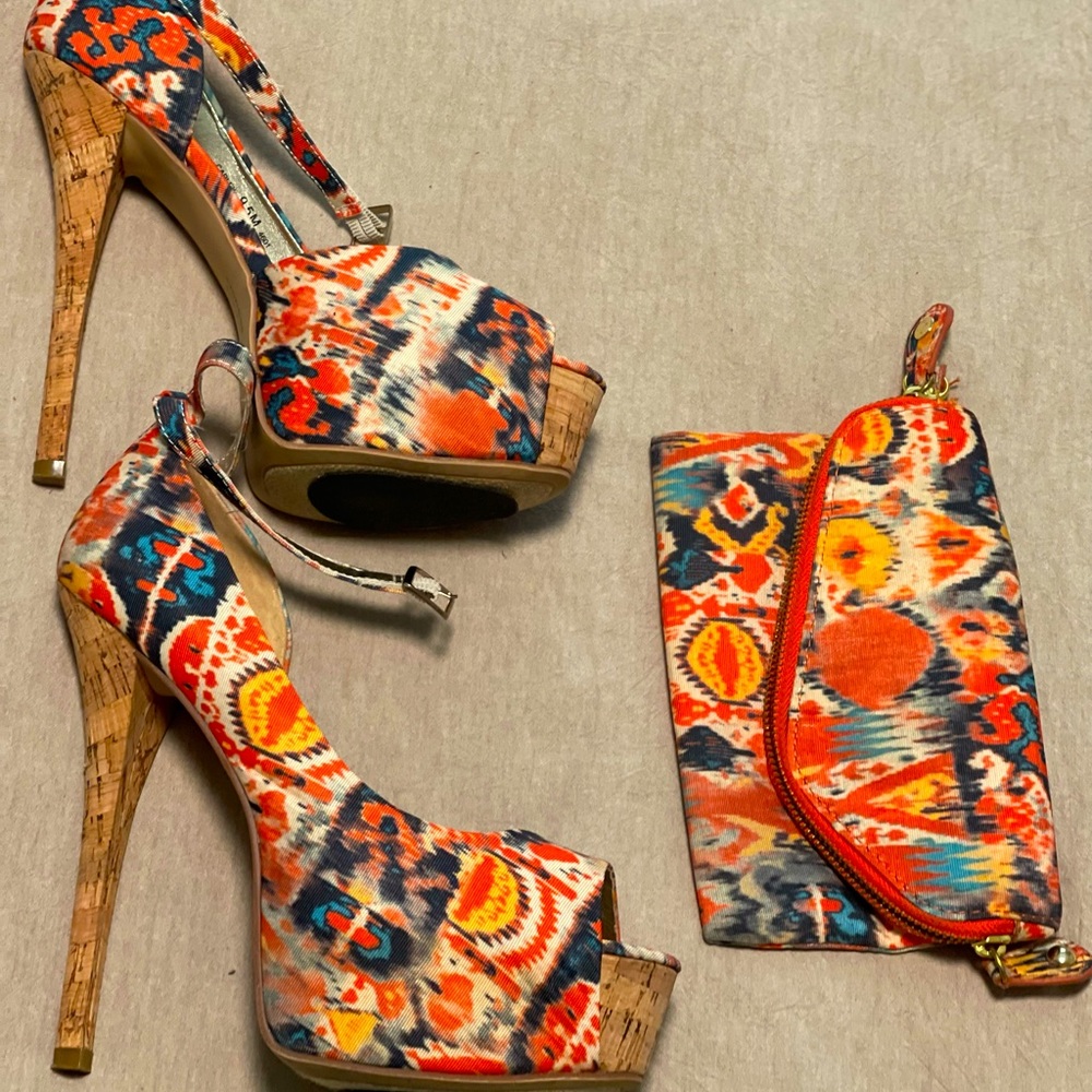 Heel and wristlet set